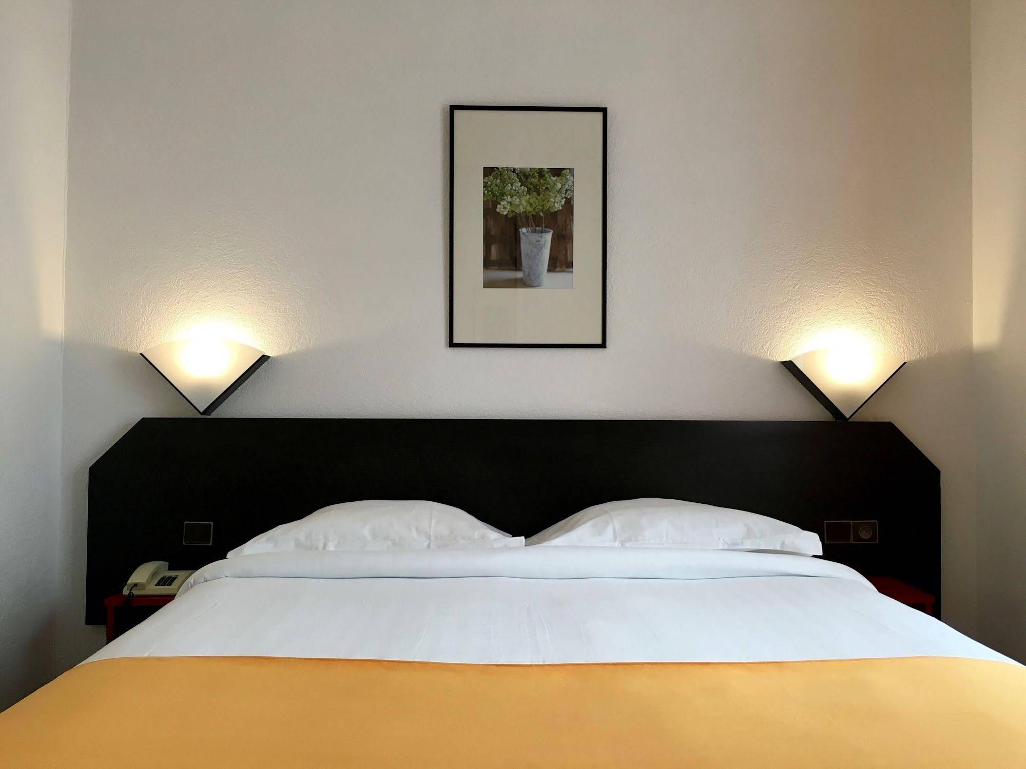 Boulogne Résidence Hotel (بولوگن رéسیدنس هتل) 