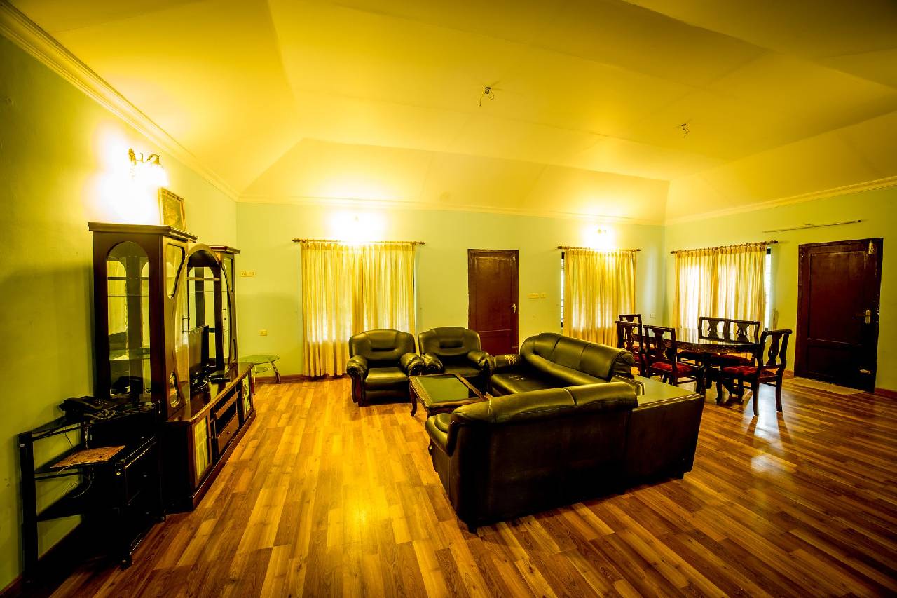 Deep Woods Resort 