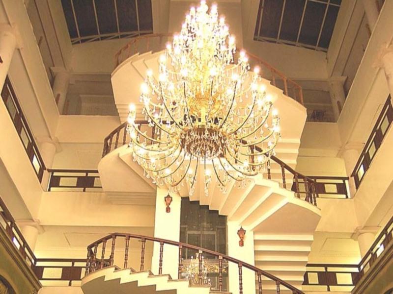 The Avalon Hotel 