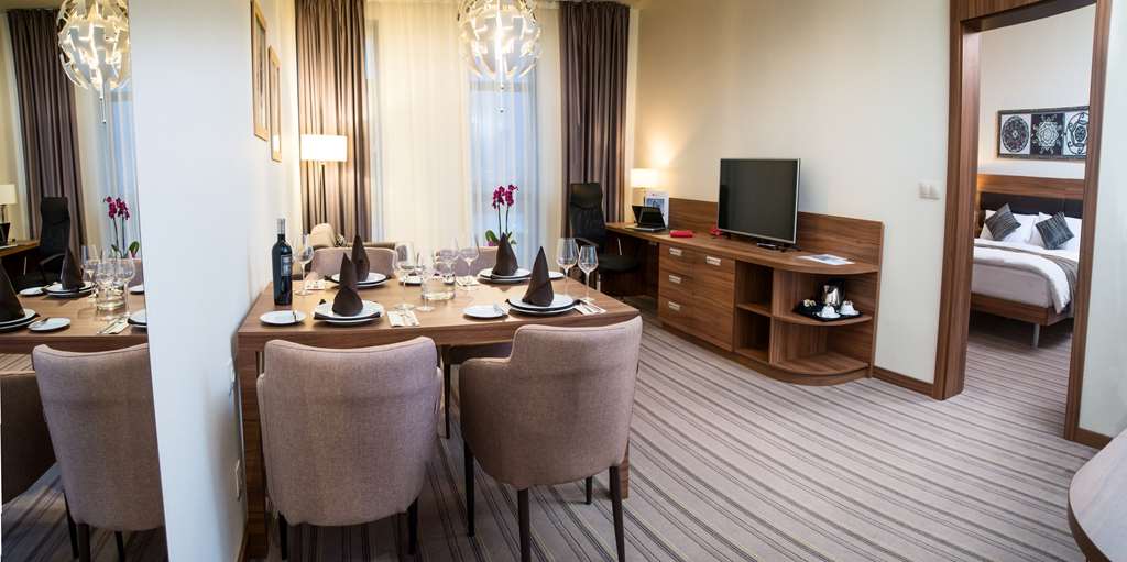 Best Western Premier Sofia Airport Hotel Suite Apartment