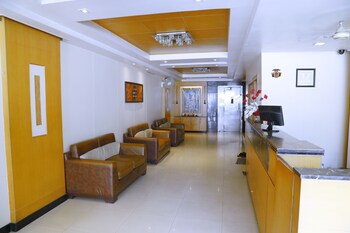 Hotel Sivaranjani Interior Entrance