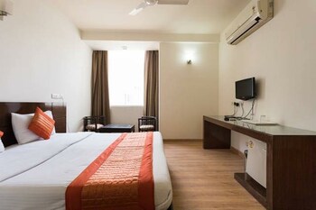 Merriment Hotels By Ecom Mechanics Guestroom
