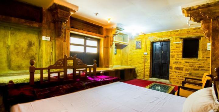 Deepak Rest House 