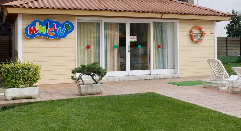Ght Oasis Park & Spa Sports and Entertainment