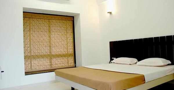 Hotel Manmandir Executive 