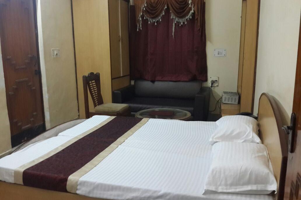 Muskan Hotel 