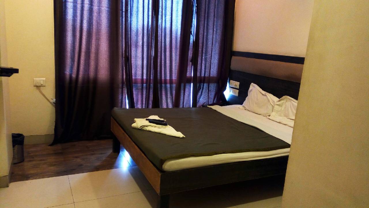 Phoenix Hotel 