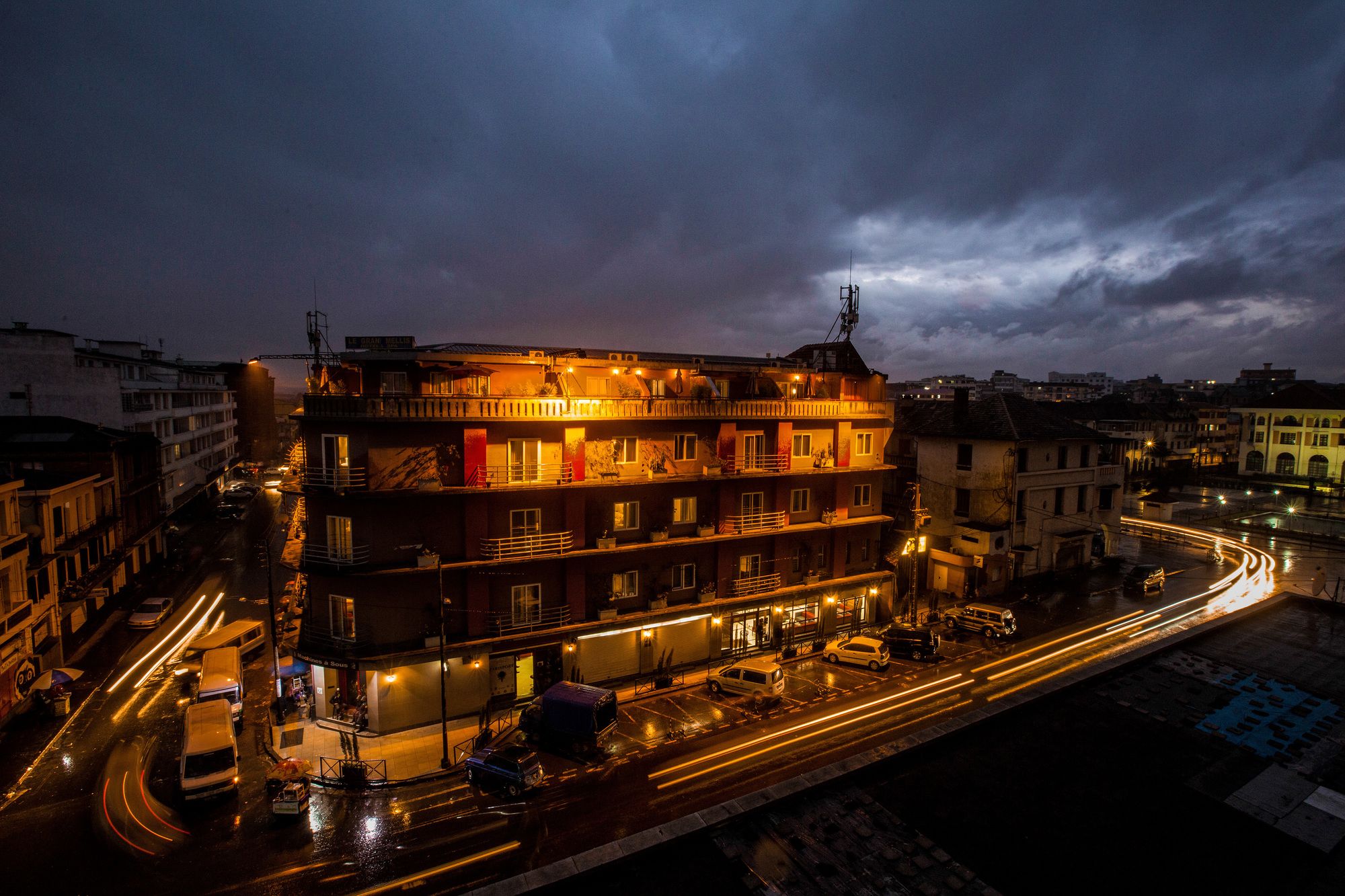 Le Grand Mellis Hôtel & Spa (ل گرند ملیس هôتل و اسپا) 