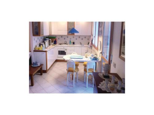 Apartment Viareggio Lu 47 