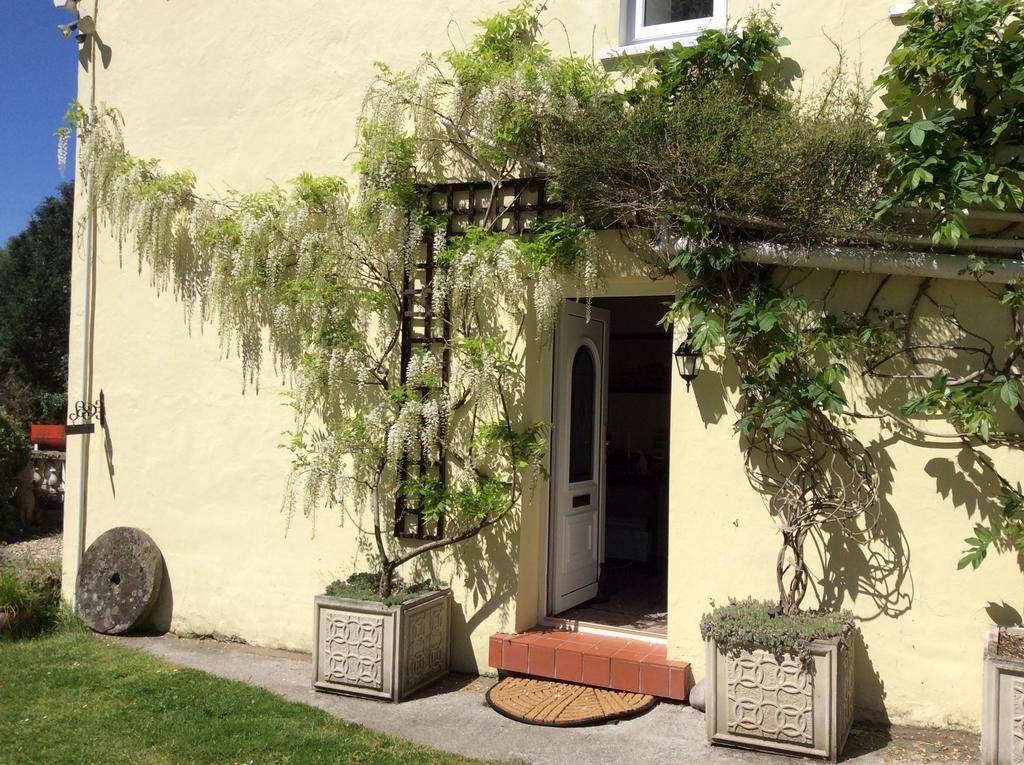 Y Neuadd Country House B&b 