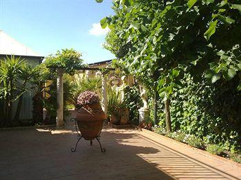 Sant'antonio Garden B&b 