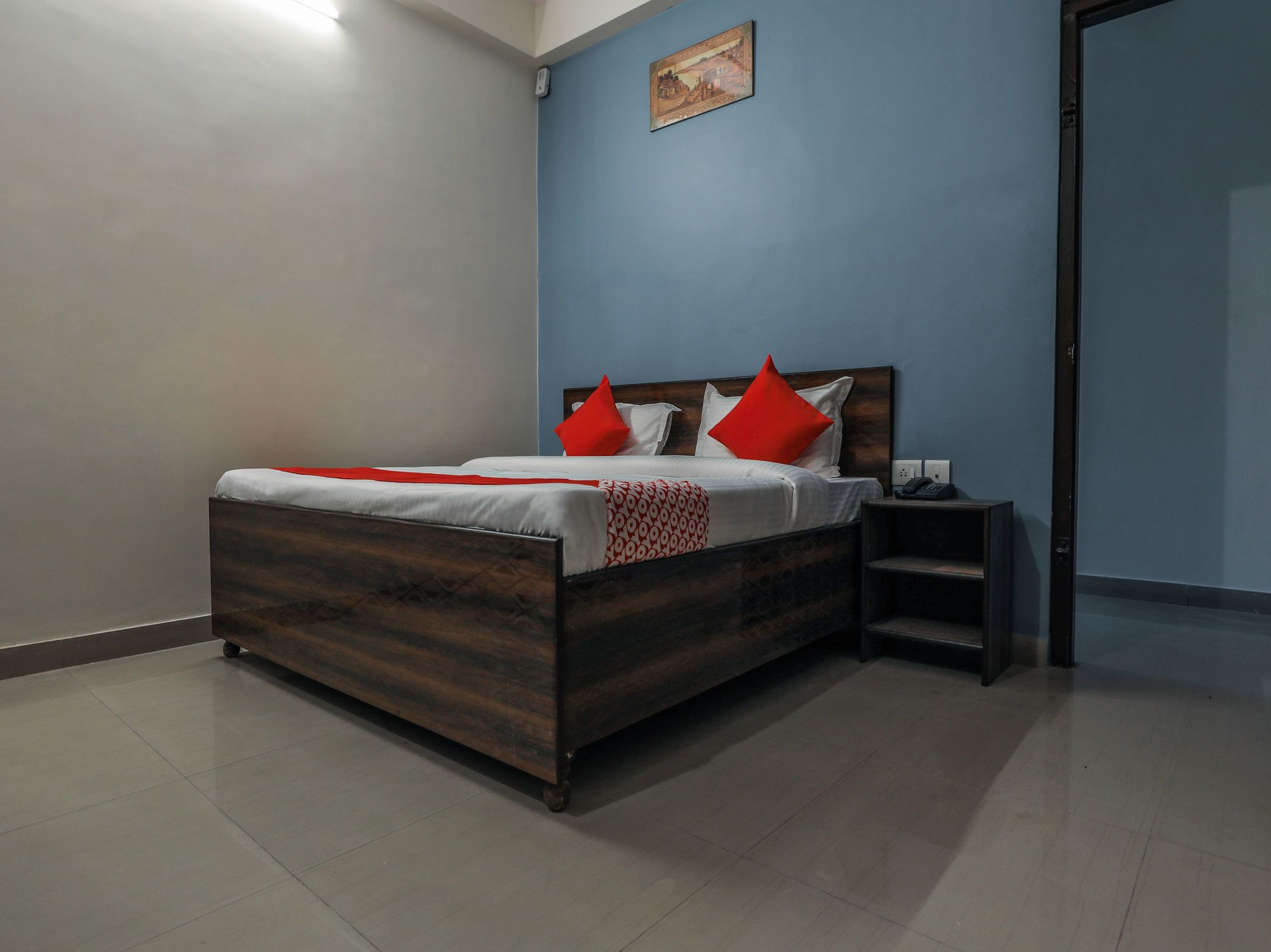 Oyo 14911 New Airport Residency 