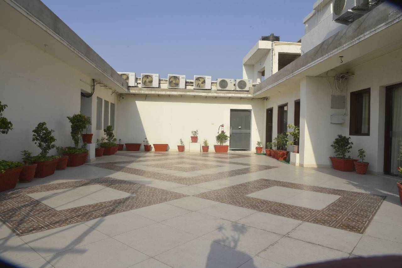 Gandharva By Peppermint Hotel 
