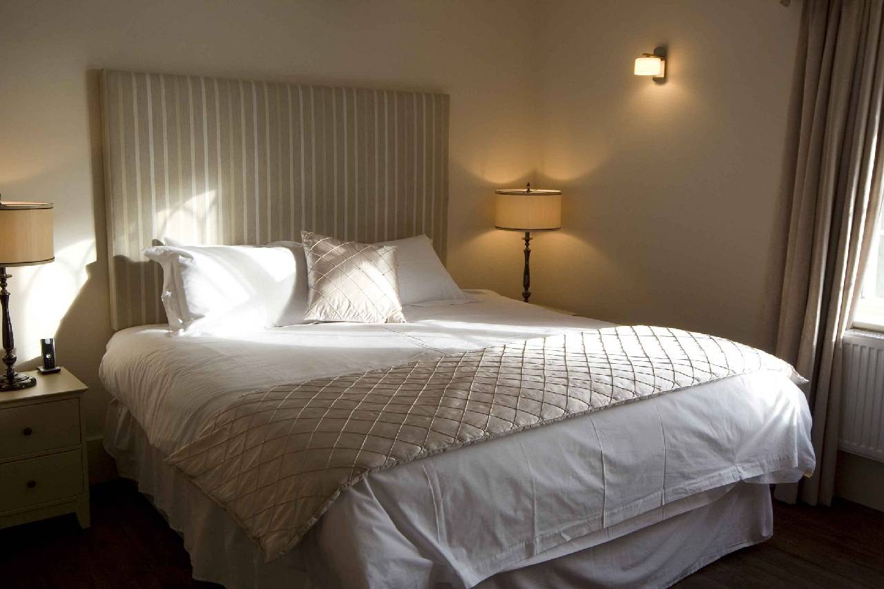 Nags Head Inn Guestroom