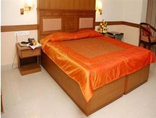 Hotel Anjali Park Guest Room