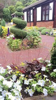 The Courtyard Property Grounds