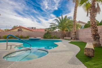 Immaculate 4bed 7min To Vegas Strip Pool