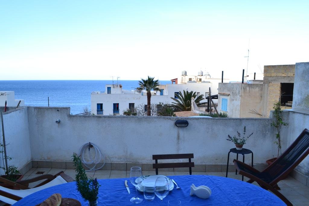 Seriola House (سریولا هاوس) 