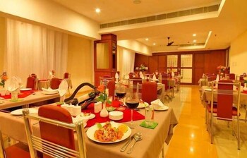 Dhanunjayas Luxury Hotel Restaurant