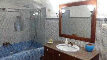 Casa Cuevas El Mirador Bathroom