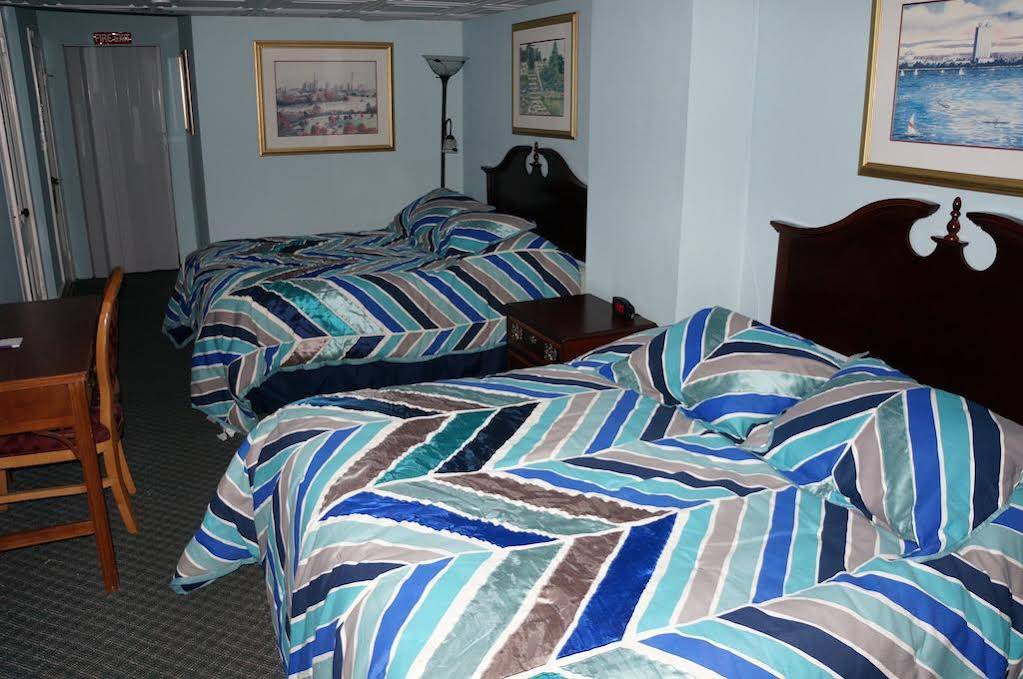 463 Beacon Street Guest House 