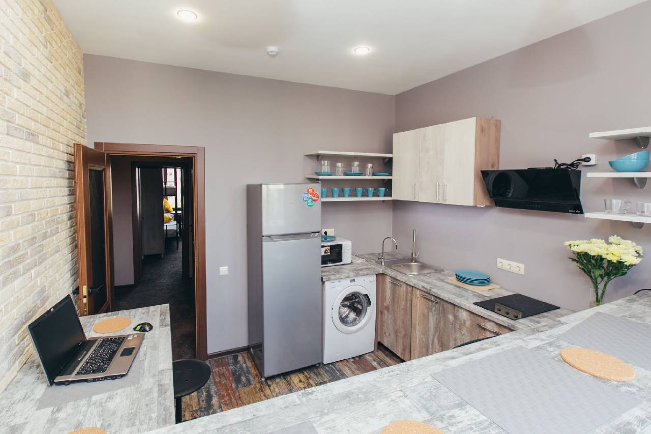Karlson Hostel 