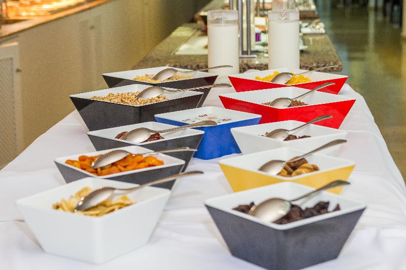 Eix Alzinar Mar Suites Adults Only Restaurant