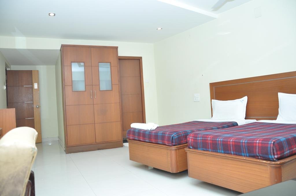 Hotel Pavani Residency 