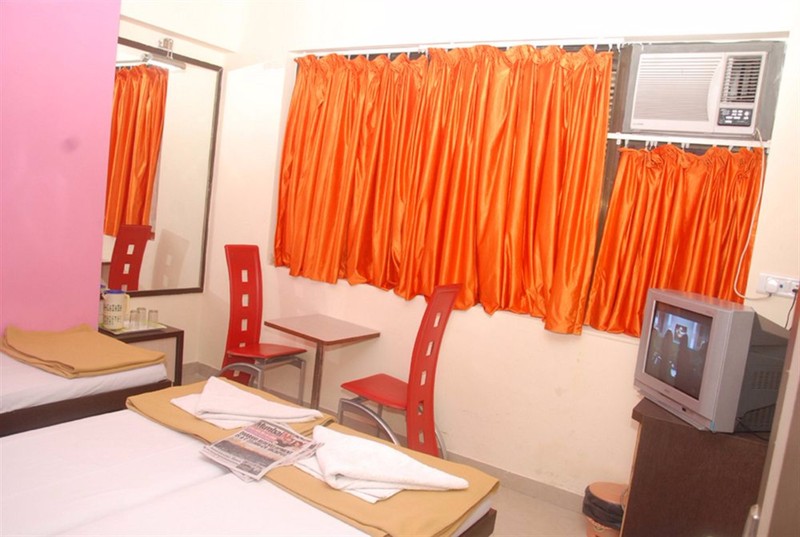 Hotel Airport Annex Room