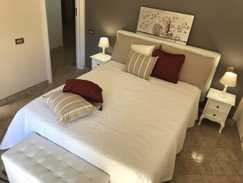 Saint Philippe Maison Guestroom