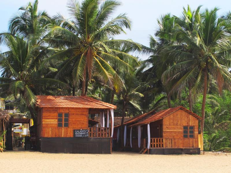 Galaxy Jungle Huts 