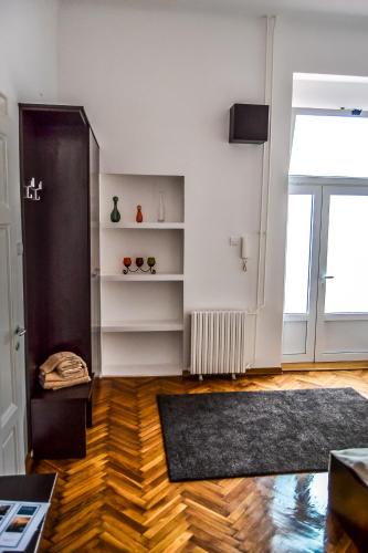 Modena Apartments 