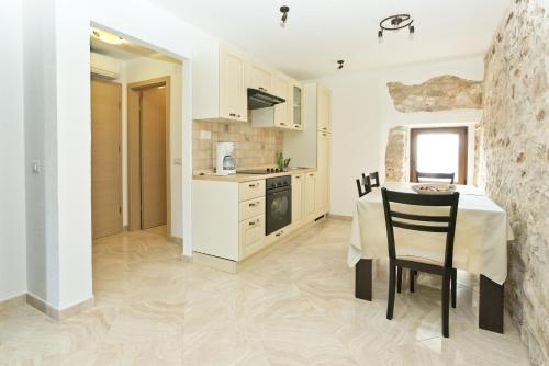 Apartments Gita 