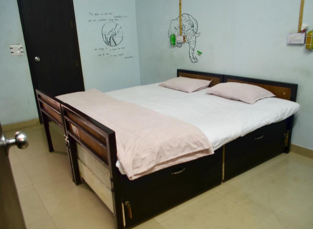 Jugaadus Hostel 