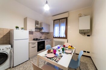 Isa Apartment 3 In-Room Kitchen