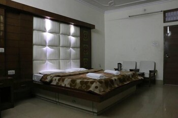 Hotel Midtown Guestroom
