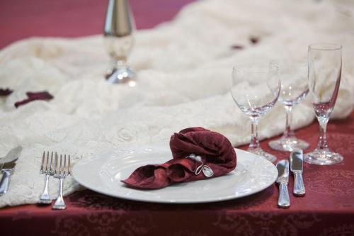 Albergo Ristorante Uliveto (آلبرگو ریستورانت اولیوتو) 