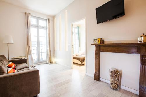 Colombet Stay's Le Marché Aux Fleurs 