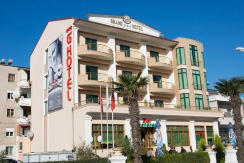Grand Hotel 