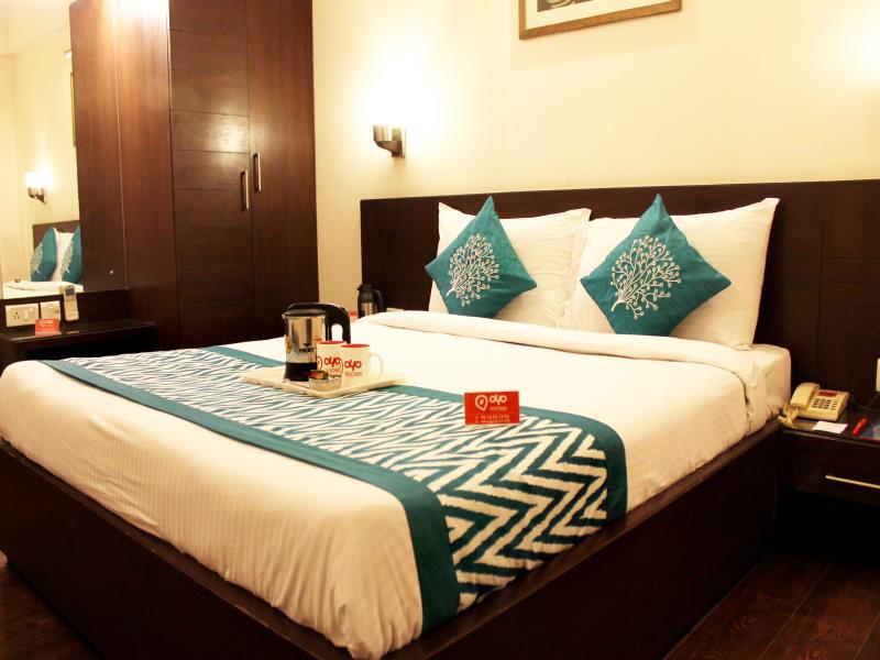 Oyo Rooms Taj East Gate Road 