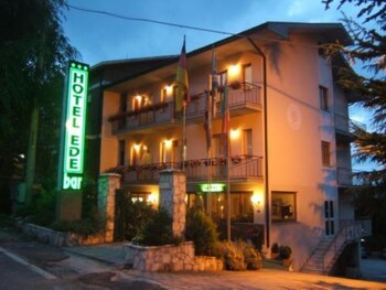 Hotel Ede Exterior