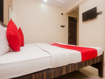 Oyo 16470 Shalimar Guestroom