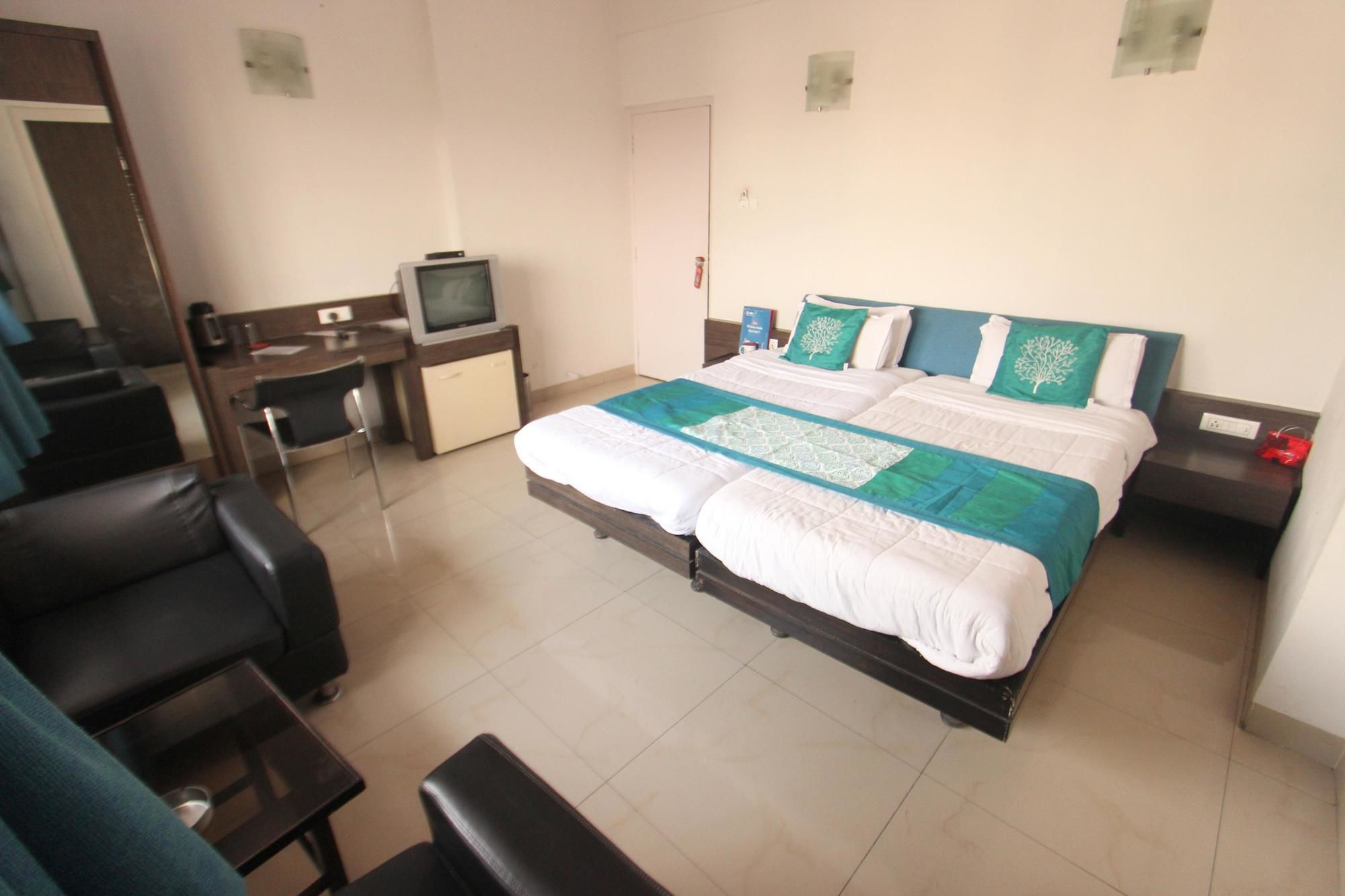 Oyo 1279 Tex Palazzo Hotel 