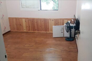 Muju Bakam Villa Pension Guestroom