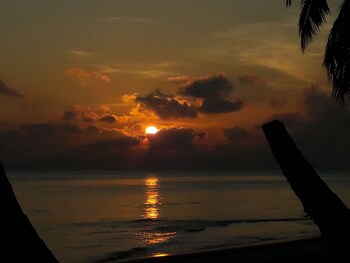 Sunrise Beach Resort Beach