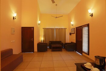 Corbett Mango Bloom Spa Resort Living Room