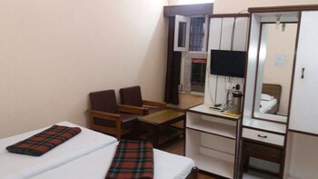 Hotel Midtown Guestroom