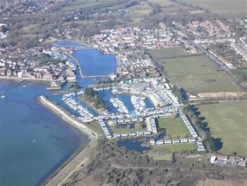 6 Avocet Quay Emsworth 30577 Aerial View
