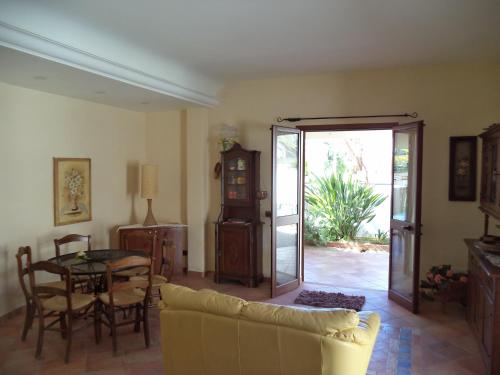 Home Holidays La Tonnara 
