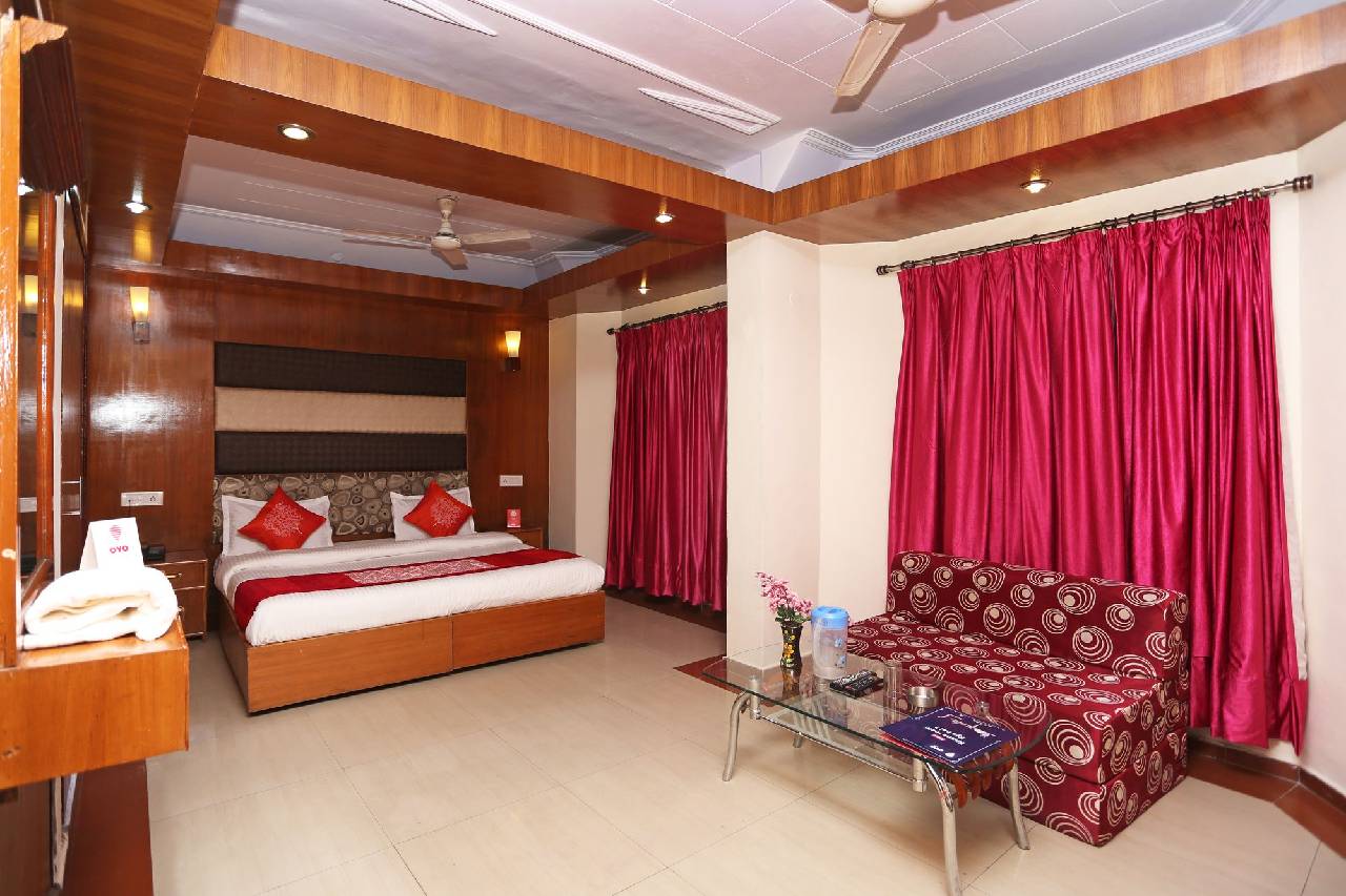 Oyo 8637 Shivam Hotel 